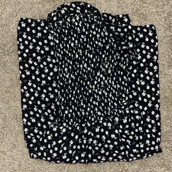 SOLD! AUW floral ruffled sleeves off the shoulder dress - Picture 16 of 16